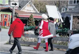  ?? RYAN TAPLIN ?? Filming on the movie Christmasl­and recently shut down parts of Main Street and Edgewater Street in Mahone Bay. Two Christmas-themed movies are being shot this spring in Nova Scotia.