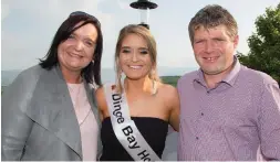  ??  ?? Sarah Leahy (Dingle Bay Hotel) with her parents Tadhg and Collette Leahy.