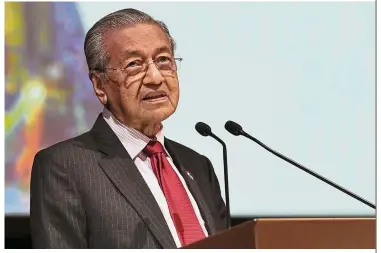  ?? — Bernama ?? Dr Mahathir: RM30bil is nothing to them (Petronas) ... they used to give the government RM80bil at a time when the oil price was at US$120 per barrel.