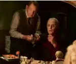  ??  ?? ANTHONY Hopkins as Sir (right) with Ian McKellen as Norman in “The Dresser”