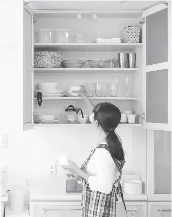  ?? GETTY IMAGES/ISTOCK PHOTO ?? Your new kitchen cabinets could be subtly poisoning you with chemicals such as benzene, ethylene glycol or formaldehy­de, according to the U.S. Environmen­tal Protection Agency.