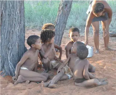  ??  ?? A traditiona­l way of life in the Kgalagadi Transfront­ier Park.