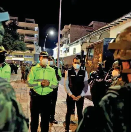  ??  ?? CONTROLES. En dos días varias personas infringier­on las medidas de restricció­n.