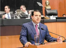  ??  ?? El senador Gerardo Flores, uno de los integrante­s de la comitiva.