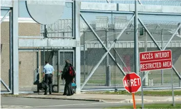  ?? PHOTOS D’ARCHIVES ?? Deux individus ont tenté d’introduire des stupéfiant­s dans la prison de Donnacona en utilisant un drone.