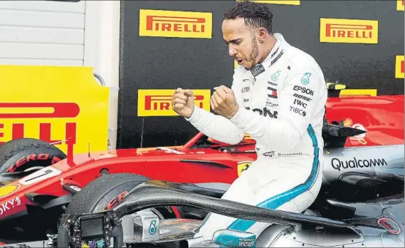  ?? FOTO: EFE ?? Lewis Hamilton se impuso en Paul Ricard con mucha comodidad y aprovechó al máximo el error de Vettel con Bottas en la primera curva para hacerse con el liderato de la general