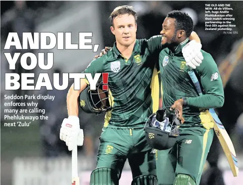  ?? PICTURE: EPA ?? THE OLD AND THE NEW: AB de Villiers, left, hugs Andile Phehlukway­o after their match-winning partnershi­p in the first ODI against New Zealand yesterday.