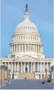  ?? FOTO: DPA/MICHAEL ZEHENDER ?? Die Schüler besuchen auch das Kapitol in Amerikas Hauptstadt Washington, Sitz des US-Kongresses.