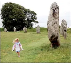  ?? Rick Steves’ Europe ?? Visitors to the Avebury circle, which encloses nearly 30 acres, are free to revel among the stones.