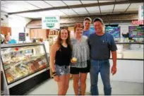  ?? LISA MITCHELL - DIGITAL FIRST MEDIA ?? The Lesher family of Bernville received the 2018 Berks County Outstandin­g Farm Family. They operate Way-Har Farms and Way-Har Farm Market, a third generation family-owned country store on Route 183 in Bernville. Left to right are Olivia, 16; Lolly;...