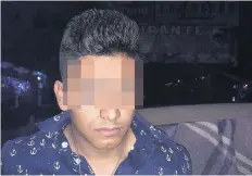  ??  ?? Ramón Montalvo Juárez fue detenido durante una persecució­n por policías de la SSP, en la revisión al auto del joven de 21 años hallaron una arma calibre .22.