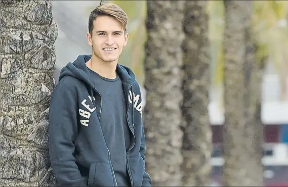  ?? FOTO: MANEL MONTILLA ?? Denis Suárez espera tener continuida­d y convertirs­e en un jugador importante la próxima temporada en el equipo azulgrana
jugador más parecido a Iniesta que tiene en la plantilla...