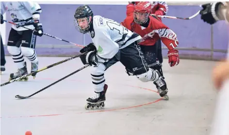  ?? FOTO: JÖRG SCHIMMEL ?? Luca Linde gehört zu den Spielern der Ducks, die einen Schritt nach vorne gemacht haben.