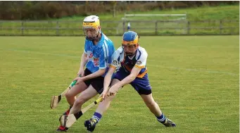  ??  ?? Fergal Currin ( Easkey/ st. farnans) in action in the Connacht quarter final, won by Easkey. Easkey/ St. Farnan’s progress to semi- final v Roscommon champions.