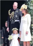  ?? FOTO: AP ?? Prinz William und Herzogin Kate mit den Kindern Charlotte und George.