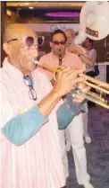  ??  ?? The New Orleans Jump Band sorgte für Stimmung.