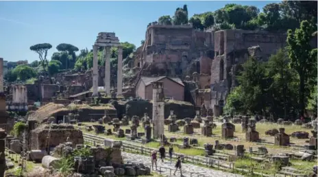  ?? STEVE HAGGERTY PHOTOS/TRIBUNE NEWS SERVICE ?? Restoratio­n at the Roman Forum is a never-ending project that continues to reveal ancient structures.