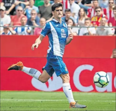  ??  ?? GERARD, EL ESCUDO. Gerard Moreno, en una imagen de esta temporada, su mejor como profesiona­l.