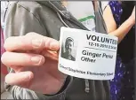  ?? MIKE HARTRANFT/RIO RANCHO OBSERVER ?? Ginger Perez, a Stapleton Elementary volunteer, shows her printed badge with her name and photo on it.