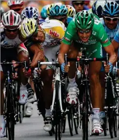  ?? FOTO: CHRISTOPHE ENA/RITZAU SCANPIX ?? Per Larsen er traet af cyklister, der tror, de er med i Tour de France.