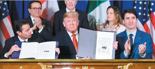  ?? PHOTO AFP ?? Le président mexicain Enrique Peña Nieto, le président américain Donald Trump et le premier ministre canadien Justin Trudeau ont signé un nouvel accord de libre-échange à Buenos Aires, hier, en marge du sommet des dirigeants du G20.