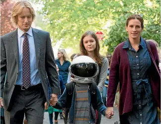  ??  ?? Owen Wilson teams up with Jacob Tremblay and Juila Roberts for Wonder.