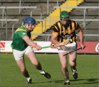  ??  ?? Conor Kenny of Buffers Alley competes with Eoin Doyle of Shelmalier­s.