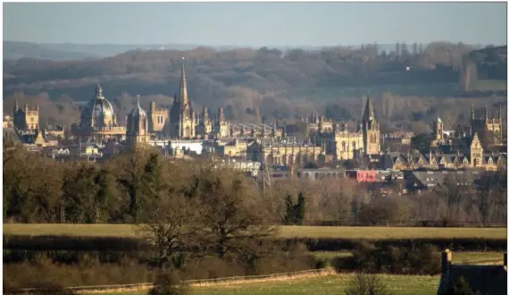  ?? CHRIS J. RATCLIFFE — GETTY IMAGES ?? A genealogic­al quest recently led writer Shawn Price and his mother to Britain’s Oxfordshir­e countrysid­e and then on to Ireland.