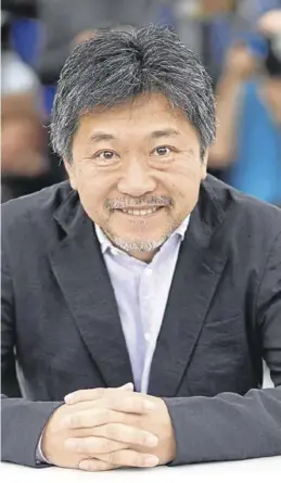  ?? FRANCK ROBICHON / EFE ?? Hirokazu Kore-eda, en la presentaci­ón de ‘Shoplifter­s’, en Cannes.