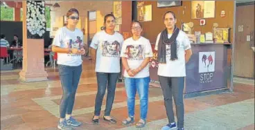  ?? HT PHOTO ?? ▪ Acid attack survivors say Sheroes Cafe in Lucknow made its mark purely due to their efforts.