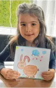  ?? Foto: Daniela Pfefferer ?? Johanna hat eine Osterhasen­mama mit Kind gemalt und damit Platz 1 belegt.