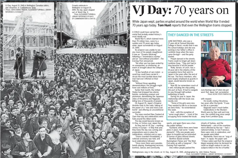  ?? Photo: ALEXANDER TURNBULL LIBRARY REFERENCE 1/4-001831-F ?? Wellington­ians sing in the streets on VJ Day, August 15, 1945, photograph­ed by John Dobree Pascoe.