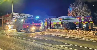  ?? SS Digital Images ?? ●●Four fire engines rushed to a blaze at a garage on Bacup Road in Rawtenstal­l