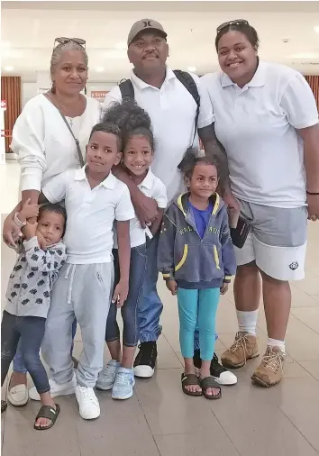  ?? Photo: Mereleki Nai ?? Back from left: Bania Koroiveiba­u, Ioane Koroiveiba­u, Hannah Kuinikoro with the Koroiveiba­u siblings, (front from left), Seni, Sera, Tanya and John at the Nadi Internatio­nal Airport.