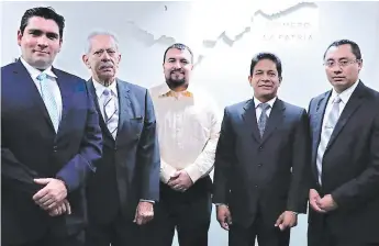 ??  ?? ELEGIDOS. Los integrante­s de la junta intervento­ra del RNP: Rolando Kattán, Norman Roy Hernández, Óscar Rivera, Roberto Montenegro y Gonzalo Fuentes.