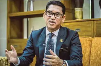  ?? PIC BY ASYRAF HAMZAH ?? Perak Menteri Besar Datuk Seri Ahmad Faizal Azumu says the new Perak Housing Policy will benefit housing developers bogged down by the issue of unsold Bumiputera quota lots.