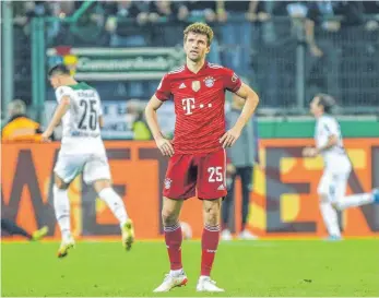  ?? FOTO: GABRIEL BOIA/IMAGO IMAGES ?? Das so erfolgsver­wöhnte Starensemb­le aus München um Thomas Müller war komplett bedient.