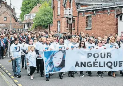  ?? PHILIPPE HUGUEN / AFP ?? Manifestac­ió a Wambrechie­s, al nord de França, per Angélique Six