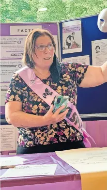  ?? ?? Informatio­n is power Carla O’Hara, coordinato­r of WASPI West Lothian, has been leading the campaign