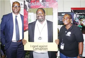  ??  ?? Head, Corporate Communicat­ion s, Lagos Chamber of Commerce and Industry, Segun Alabi (left); Cofounder, Social Media Week Lagos, Obi Asika and Communicat­ion Assistant, Youth Alive Foundation, Bassey Ndifreke at the ongoing Social Media Week in Lagos