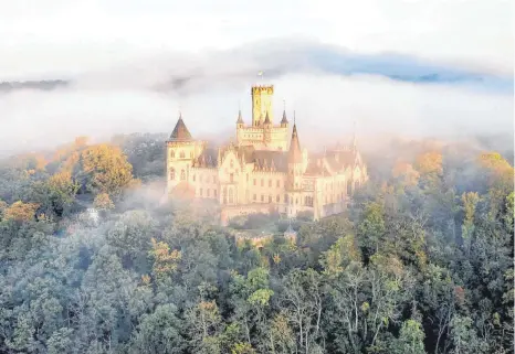  ?? FOTO: ULRICH STAMM /IMAGO IMAGES ?? Schloss Marienburg in Niedersach­sen steht im Zentrum eines erbitterte­n Familienst­reits.