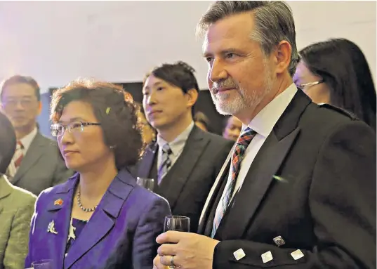  ?? ?? Christine Ching Kui Lee with Barry Gardiner, the Labour Party MP, who said she would ask him things like who was up and who was down in politics