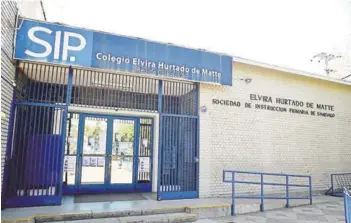  ??  ?? ► Colegio Elvira Hurtado de Matte, de la Sociedad de Instrucció­n Primaria.