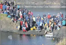  ?? ?? On the day itself around 1,000 people are expected to attend the Stone Skimming Championsh­ips.