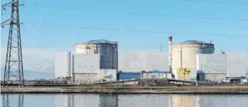  ?? FOTO: DPA ?? Das Atomkraftw­erk im französisc­hen Fessenheim steht auch in Deutschlan­d immer wieder in der Kritik. Eine Studie empfiehlt Deutschlan­d und Frankreich nun, die Energiewen­de gemeinsam zu planen.