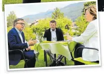  ?? ?? Beim Interview mit Conny Bischofber­ger und dem Tiroler Chefredakt­eur Claus Meinert.