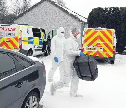  ?? Pictures: Gareth Jennings. ?? Forensic officers and police at the scene in Hazel Court, Alyth, where the body of 26-year-old John Donnachy was found.