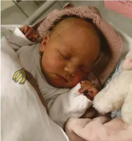  ?? Tobias Grude. Kristine Nilsen ?? Vår lille prinsesse kom til verden 24. november. Hun veide 3805 gram og var 51 cm lang. Fredrik er stolt storebror! og