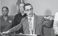  ?? Steve Gonzales / Staff photograph­er ?? Joe Gamaldi, Houston Police Officer’s Union president, addresses reporters, saying officer Shane Privette “did nothing wrong.”