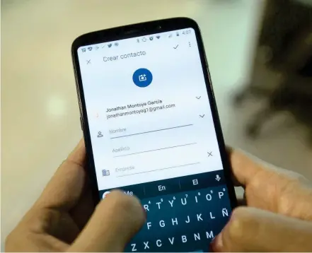  ?? FOTO SANTIAGO MESA ?? La app de contactos de Google, en Android, es desde donde se gestiona esta informació­n tan valiosa para los usuarios de smartphone­s.